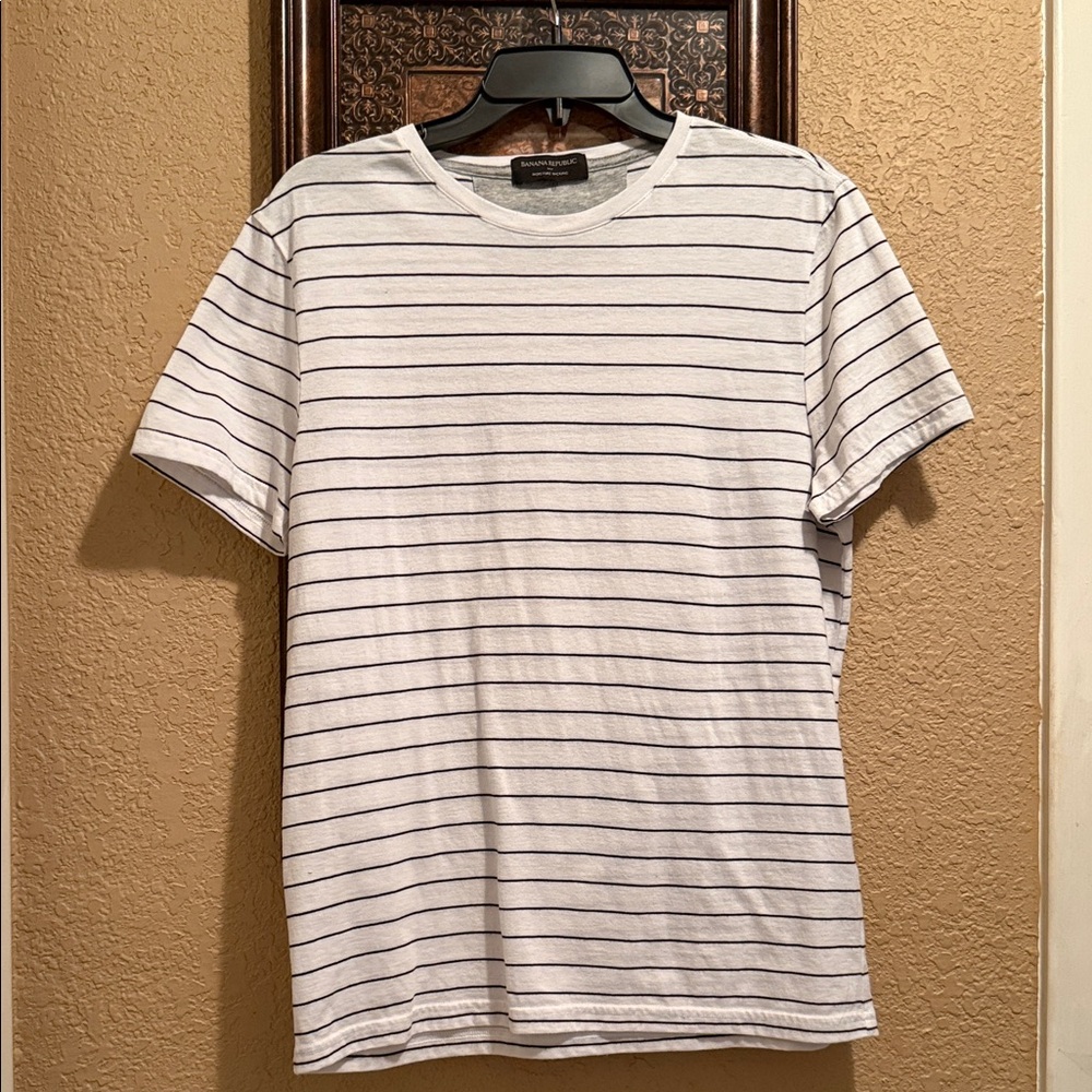 Banana Republic White & Black Striped Short Sleeve Tee.